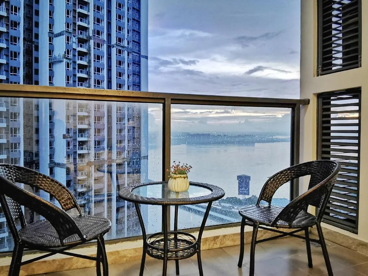 Yussy 2 Bedrooms Condo At R&F Princess Cove 조호르 바루 아파트